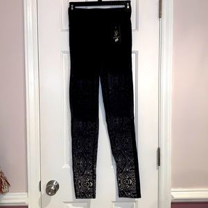 CodeFit ombré Yoga/Workout leggings with mess cutouts Black/White/Gray